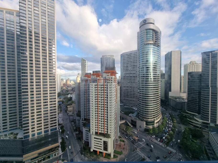 Great View 1 Bedroom Condo In Makati Near Trident Tower 马尼拉 外观 照片